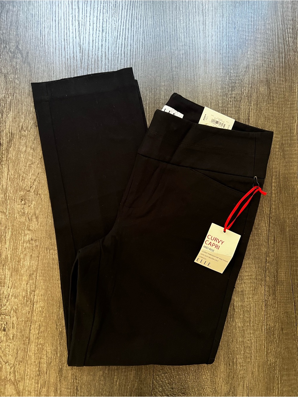 Elle Black Curvy Capri Pants